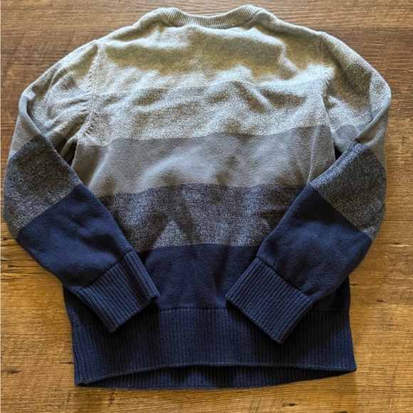 Little Boys Children Place Sweater Gray and a blue Size 4t - Picture 3 of 3